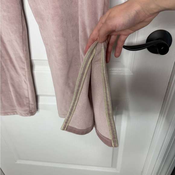 Top Pants Cupcakes & Cashmere Pink FULL SET Soft Fabric Elegant Design SZ Medium - Picture 12 of 16